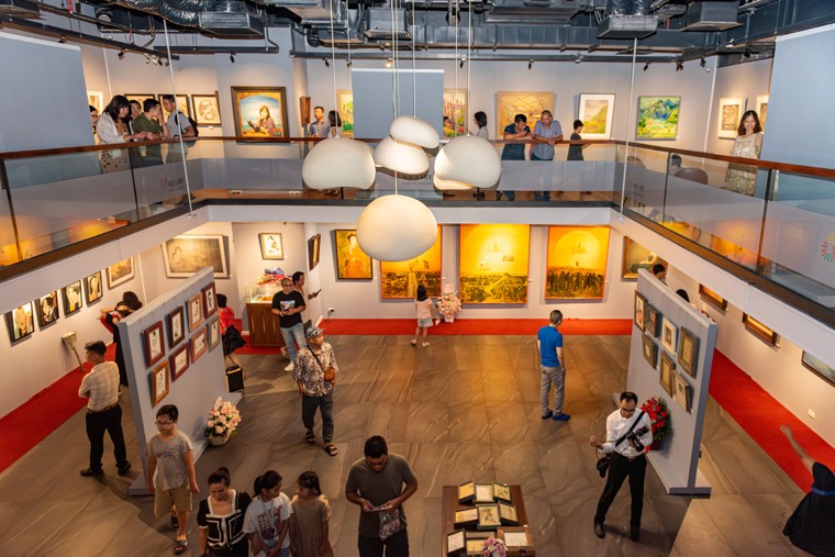 Họa sĩ Nguyễn Ngọc Cương: "Vẽ tranh chân dung là một hành trình sáng tạo đầy thú vị và ý nghĩa" ảnh 9