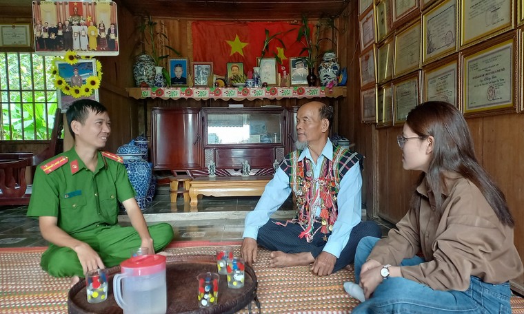 Tổng Bí thư Nguyễn Phú Trọng trong ký ức của một già làng người Cơ Tu ảnh 3