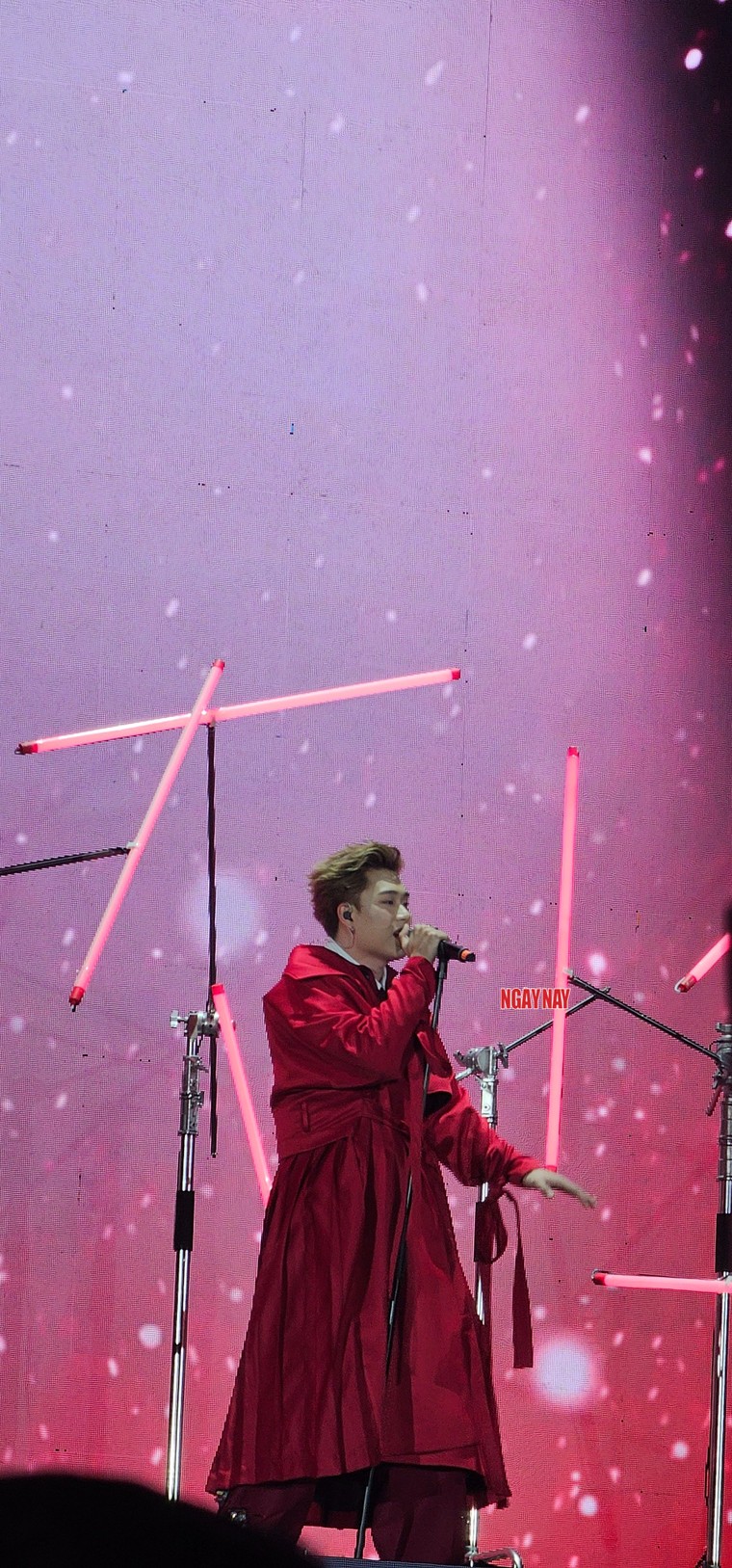 Sơn Tùng M-TP, hieuthuhai cùng dàn sao đổ bộ đêm nhạc Y-fest Viettel: Sân khấu của cảm xúc và những giai điệu thăng hoa ảnh 6