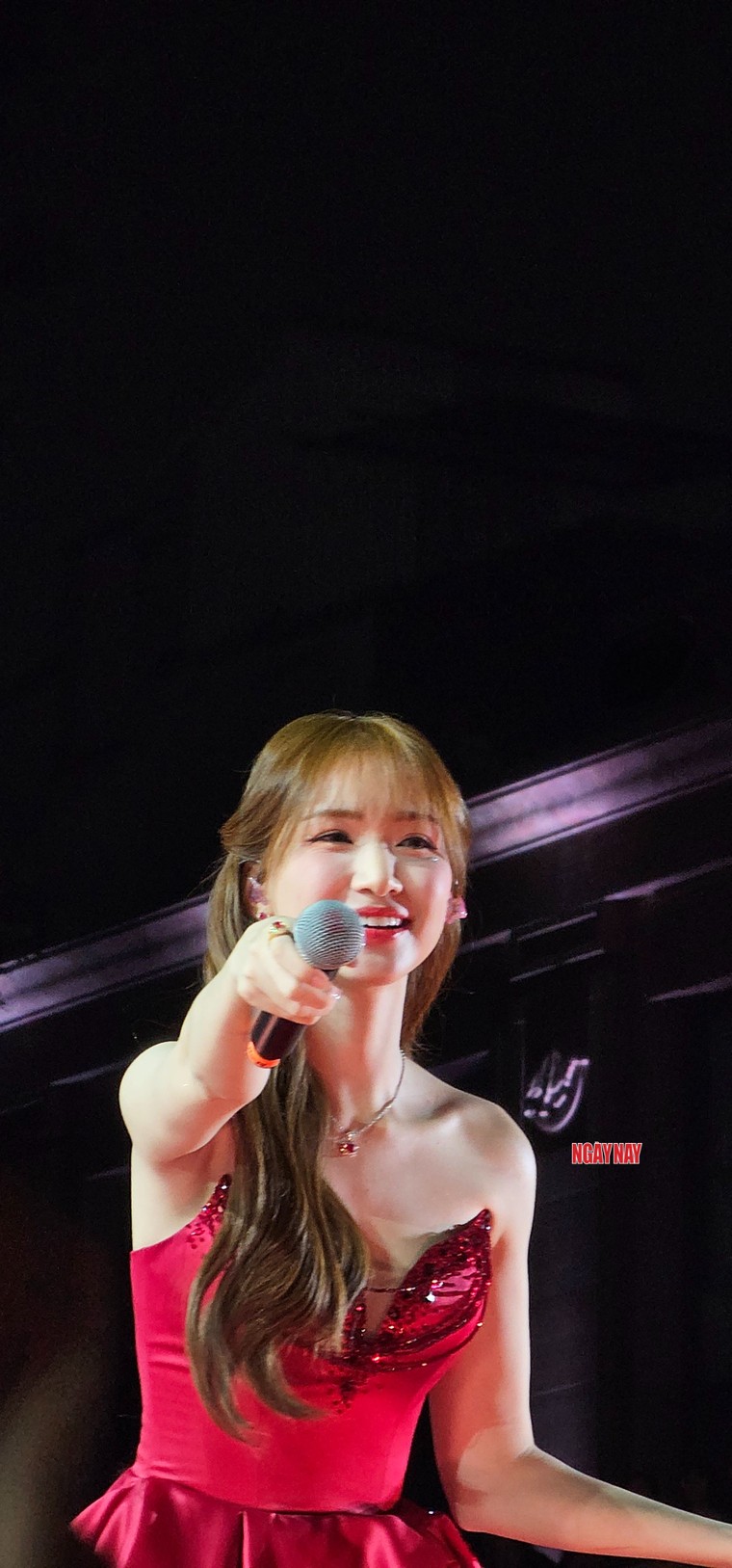 Sơn Tùng M-TP, hieuthuhai cùng dàn sao đổ bộ đêm nhạc Y-fest Viettel: Sân khấu của cảm xúc và những giai điệu thăng hoa ảnh 10