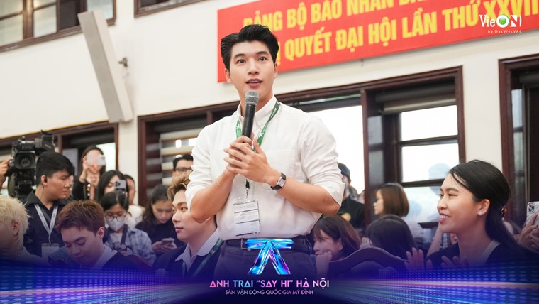 Dàn Anh Trai giao lưu cùng các bạn trẻ tại Trung ương Đoàn TNCS HCM & tham quan Nhà truyền thống Báo Nhân Dân ảnh 1