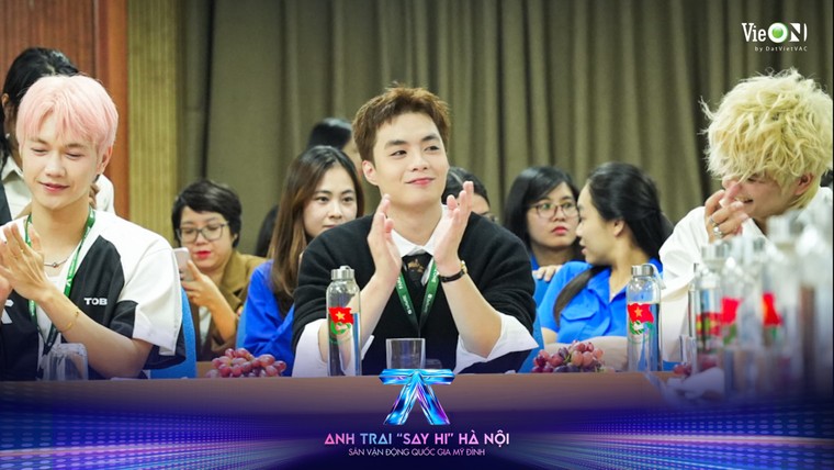 Dàn Anh Trai giao lưu cùng các bạn trẻ tại Trung ương Đoàn TNCS HCM & tham quan Nhà truyền thống Báo Nhân Dân ảnh 10