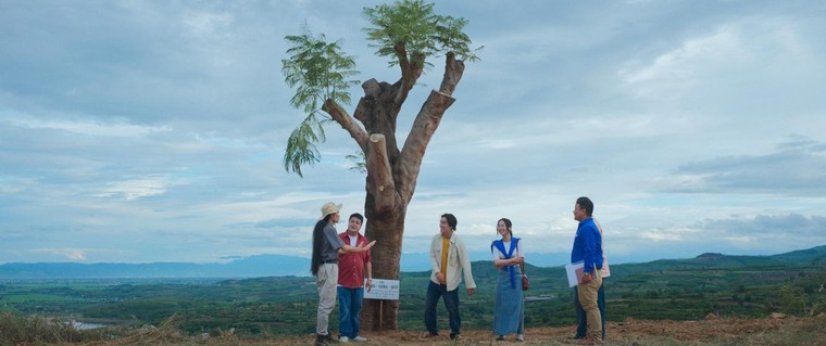 "Kính Vạn Hoa: Bắt đền con ma": Bộ phim thanh xuân chữa lành dành cho mọi lứa tuổi ảnh 8