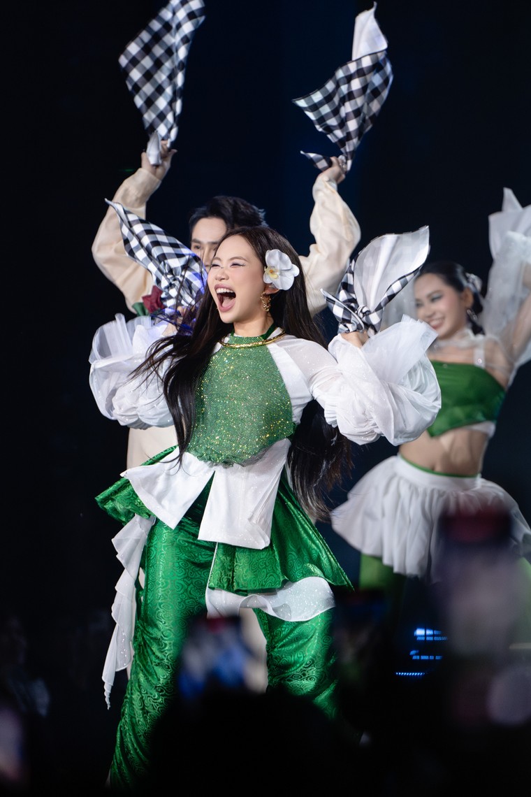 Làn Sóng Xanh '24: Phương Mỹ Chi, RHYDER, Captain Boy và 52Hz khẳng định khát vọng người trẻ Việt trong “Diều Ngược Gió” ảnh 4