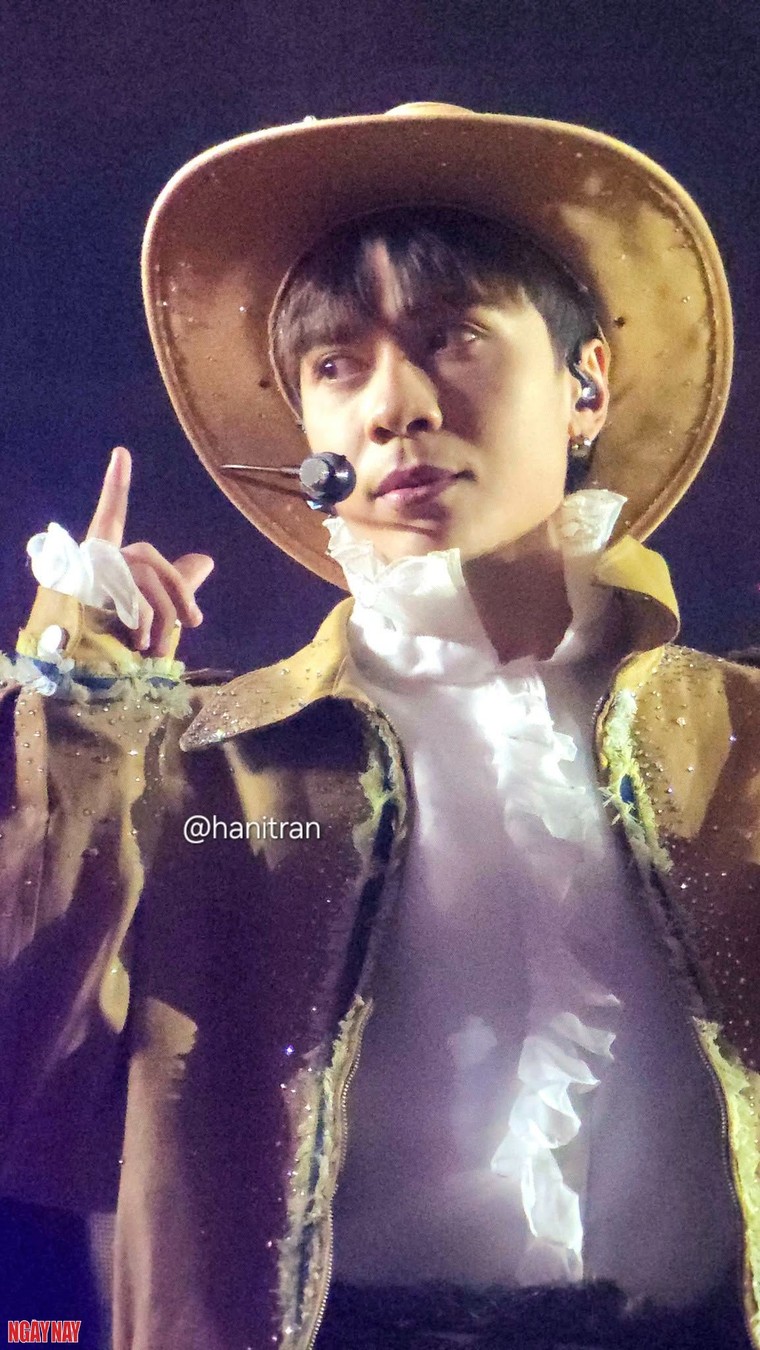 Phóng sự ảnh "Sóng 2025” – Sân khấu rực rỡ chuẩn bị cho đêm Giao thừa Tết Nguyên Đán ảnh 14