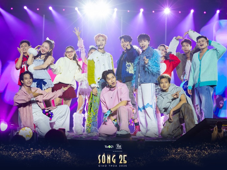 Sóng 25: Đức Phúc, Isaac chia sẻ về sự “nâng cấp” bản thân, JSOL, Hùng Huỳnh nhận lời khuyên sâu sắc từ MC Trấn Thành ảnh 4