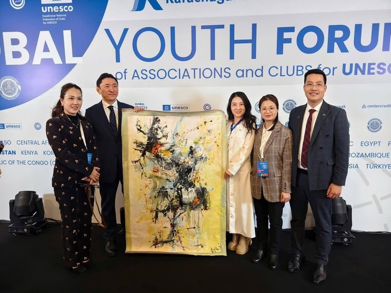 Nguyễn Văn Thể – họa sĩ Việt Nam và hành trình đưa nghệ thuật ra thế giới cùng Trung tâm Thông tin UNESCO ảnh 1