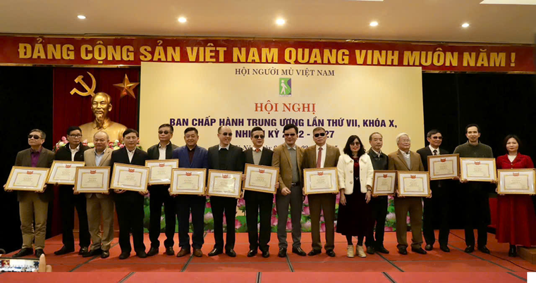 Hội nghị Ban Chấp hành Trung ương Hội Người mù Việt Nam lần thứ VI (2022-2027): Hướng tới sự hòa nhập và phát triển ảnh 5