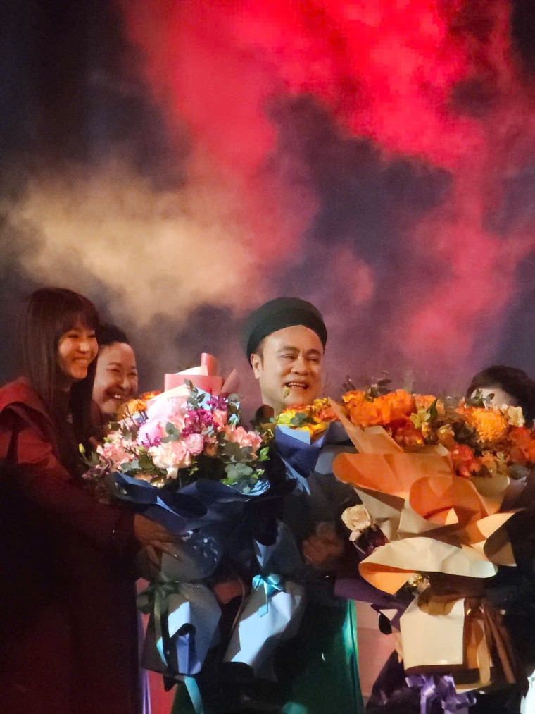 Giải Cống hiến 19-2025: Dương Domic tiếp lửa sức trẻ, GS.TS Chu Bảo Quế tỏa sáng di sản ảnh 7