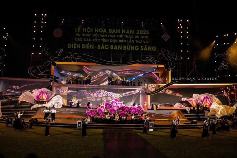 Điện Biên rực rỡ chào đón Lễ hội Hoa Ban 2025: Tôn vinh bản sắc văn hóa dân tộc ảnh 9