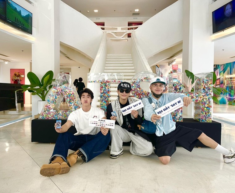 Triệu cánh hạc mang lời yêu thương của người hâm mộ sẽ tung bay rực rỡ tại concert Anh Trai "Say Hi" đêm thứ 5 ảnh 5