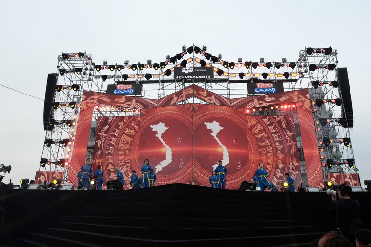 FPTU Camp 2025: Ngày hội tuổi trẻ rực rỡ của gần 15.000 học sinh – Trải nghiệm hôm nay, vươn tới ngày mai ảnh 8