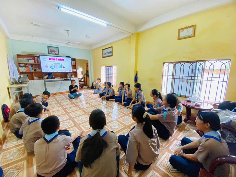 Bảo vệ tương lai trẻ thơ: Sứ mệnh từ Chiếc Ô Xanh ảnh 4