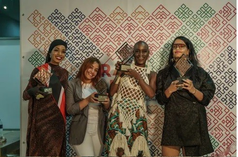 "Fashion in da House": Tôn vinh tài năng và tiềm năng của ngành thời trang trẻ Caribe ảnh 1