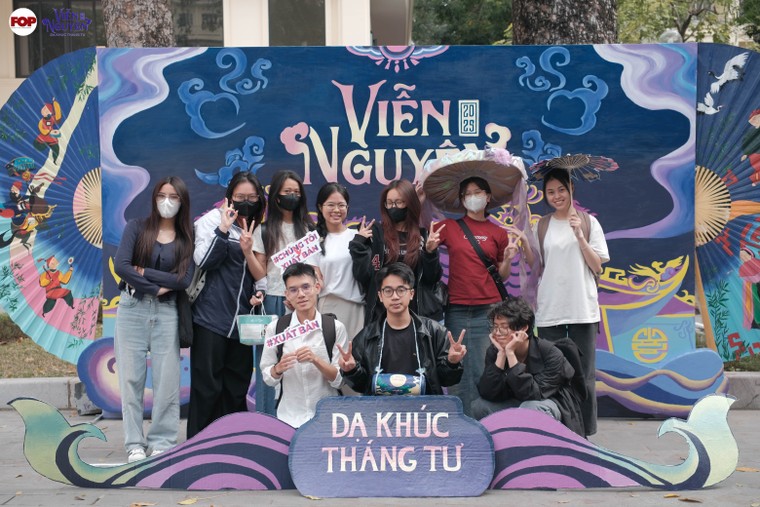 Sinh viên Báo chí gìn giữ văn hóa đọc qua hội sách “Thư Đình” ảnh 5