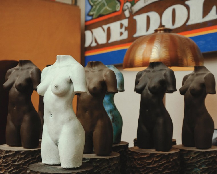 Hơn nửa thế kỷ, nhà sưu tập Joan Agajanian Quinn là trái tim của cộng đồng nghệ thuật Los Angeles ảnh 3