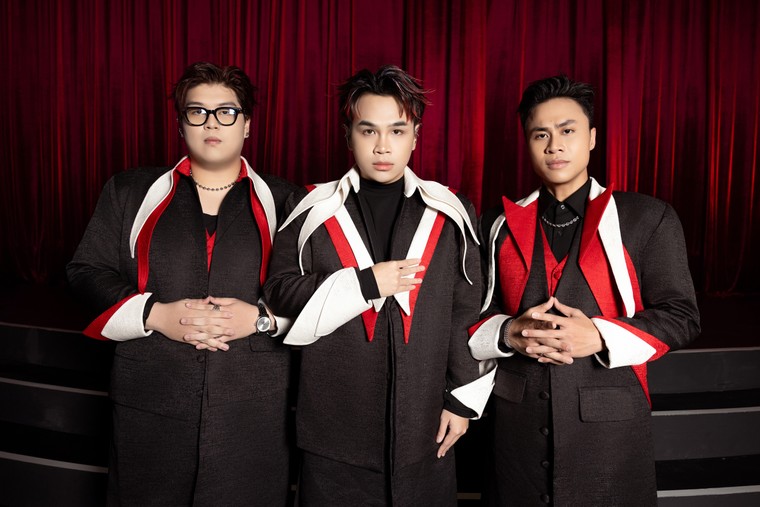 Hành trình âm nhạc đầy cảm xúc với “Theater of Dreams” của Đông Nhi và DTAP ảnh 1