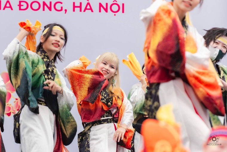 Sắc màu rực rỡ tại Liên hoan Yosakoi Việt Nam 2025 ảnh 5