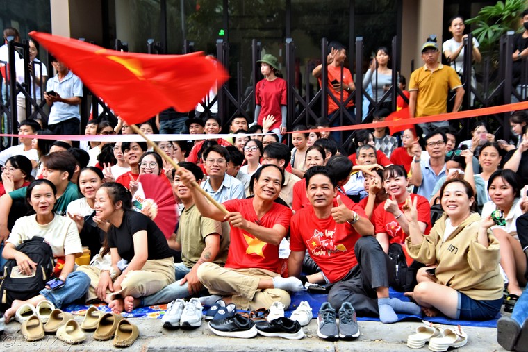 Hành trình ghi dấu ngày 30/4 tại TP. Hồ Chí Minh qua ống kính nhiếp ảnh gia quốc tế Raj Mayukh Dam ảnh 16