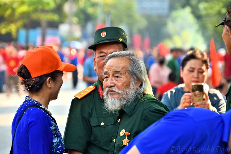 Hành trình ghi dấu ngày 30/4 tại TP. Hồ Chí Minh qua ống kính nhiếp ảnh gia quốc tế Raj Mayukh Dam ảnh 11