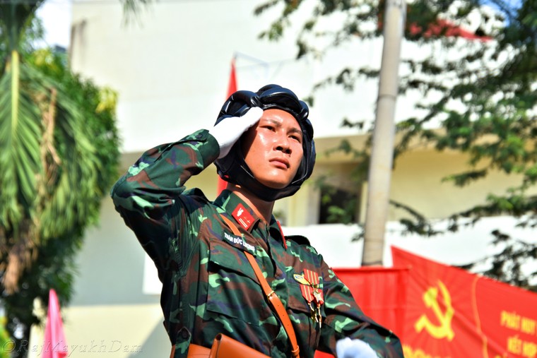 Hành trình ghi dấu ngày 30/4 tại TP. Hồ Chí Minh qua ống kính nhiếp ảnh gia quốc tế Raj Mayukh Dam ảnh 10