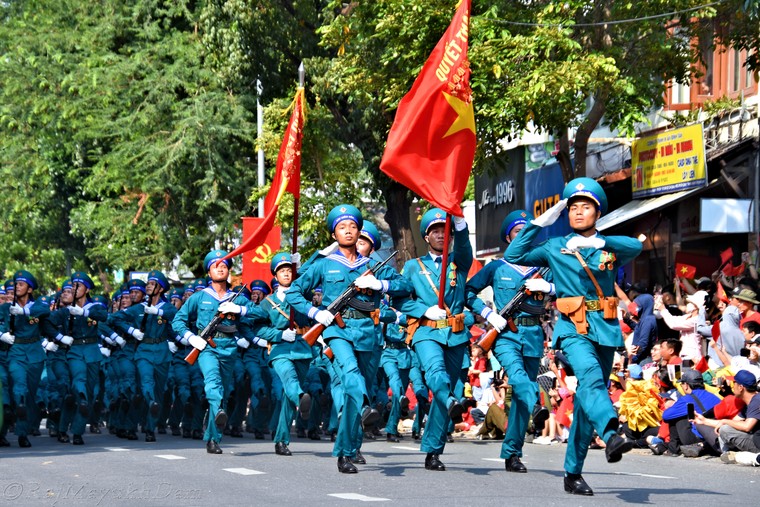Hành trình ghi dấu ngày 30/4 tại TP. Hồ Chí Minh qua ống kính nhiếp ảnh gia quốc tế Raj Mayukh Dam ảnh 5