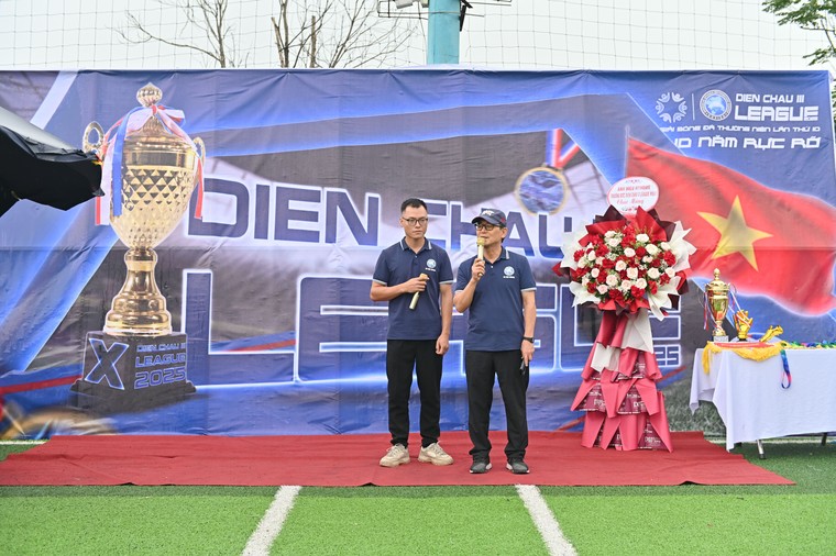 Khai mạc Giải bóng đá thường niên lần thứ 10 - Diễn Châu 3 League 2025 ảnh 2
