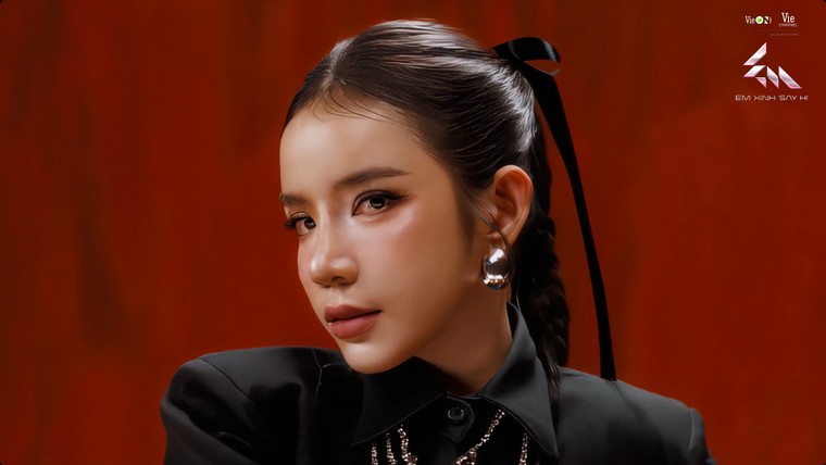 Khám phá MV "THE REAL AURA": Sức hút thị giác mới - Dàn Anh Trai tiếp sức thí sinh "Say Hi" mùa mới ảnh 14