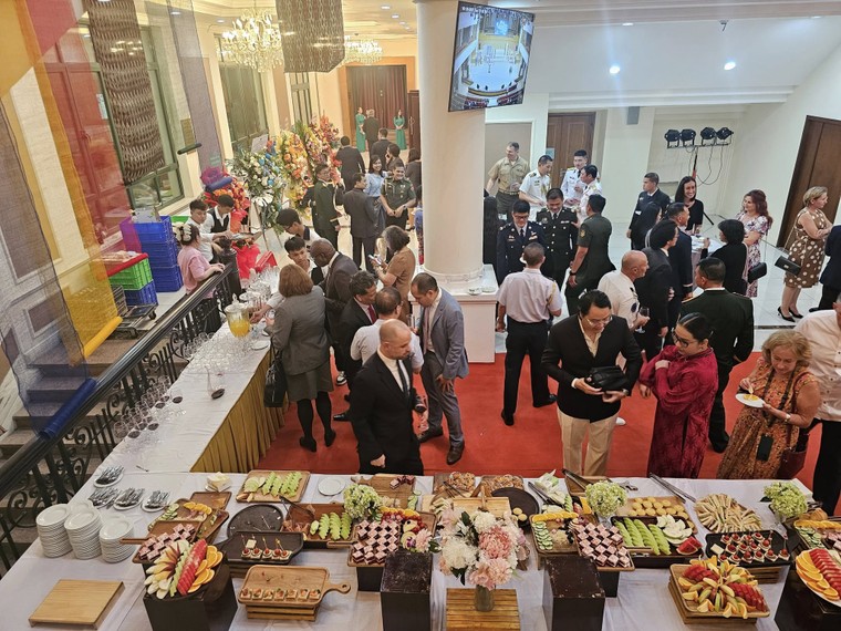 Hồn Việt vang vọng qua giọng ca Philippines: Đêm hòa nhạc gắn kết quan hệ song phương ảnh 4