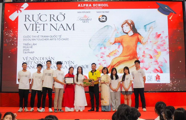 Công bố kết quả cuộc thi vẽ tranh quốc tế Rực rỡ Việt Nam 2025 ảnh 1