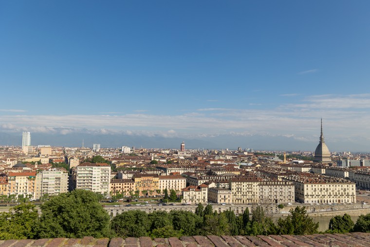 Gợi ý điểm đến thân thiện với cộng đồng LGBTQ+ trong Tháng Tự hào 2025 ảnh 1