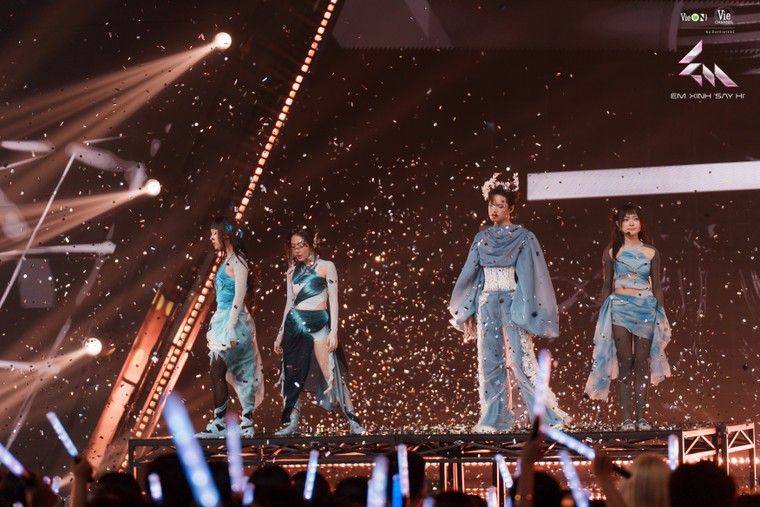 Concert Em Xinh “Say Hi” diễn ra vào tháng 9, loạt bài hát vòng 1 của Live Stage 2 “công phá” Top Trending Âm nhạc ảnh 7