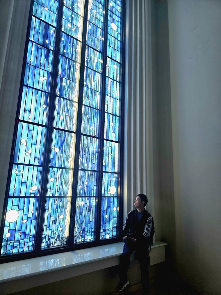 Những góc check-in đẹp nhất tại Bảo tàng Nghệ thuật Kính màu Việt Nam ảnh 7