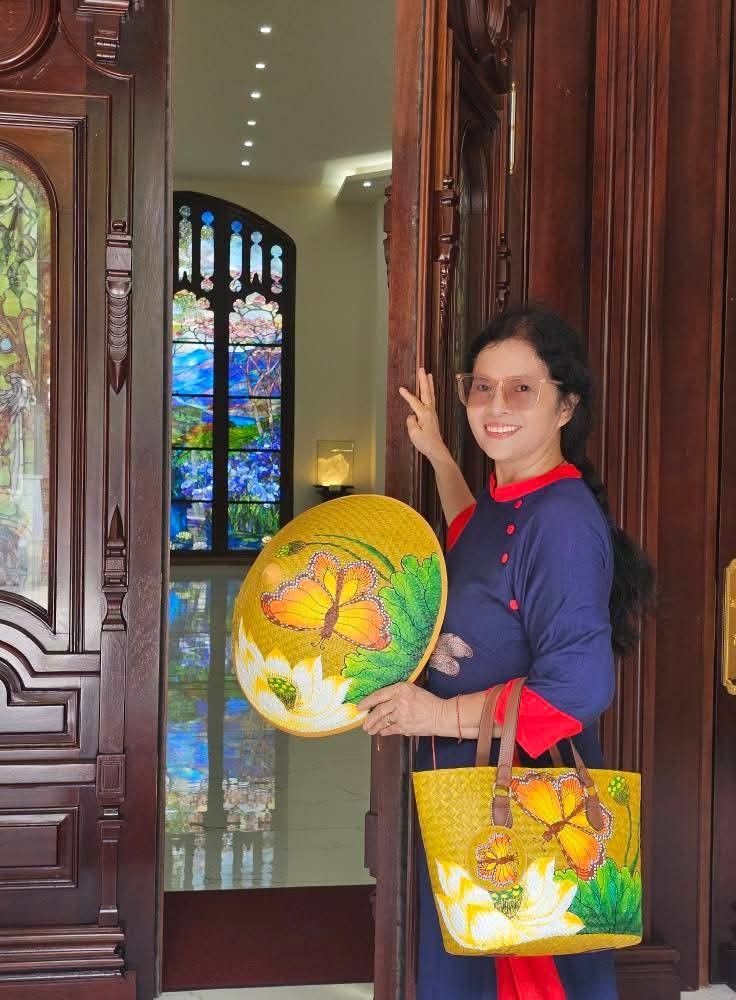 Những góc check-in đẹp nhất tại Bảo tàng Nghệ thuật Kính màu Việt Nam ảnh 12