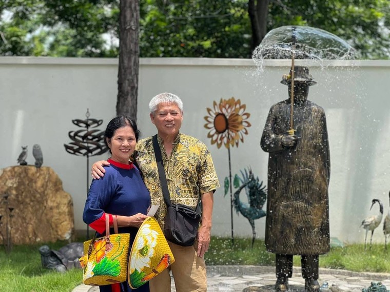 Những góc check-in đẹp nhất tại Bảo tàng Nghệ thuật Kính màu Việt Nam ảnh 9