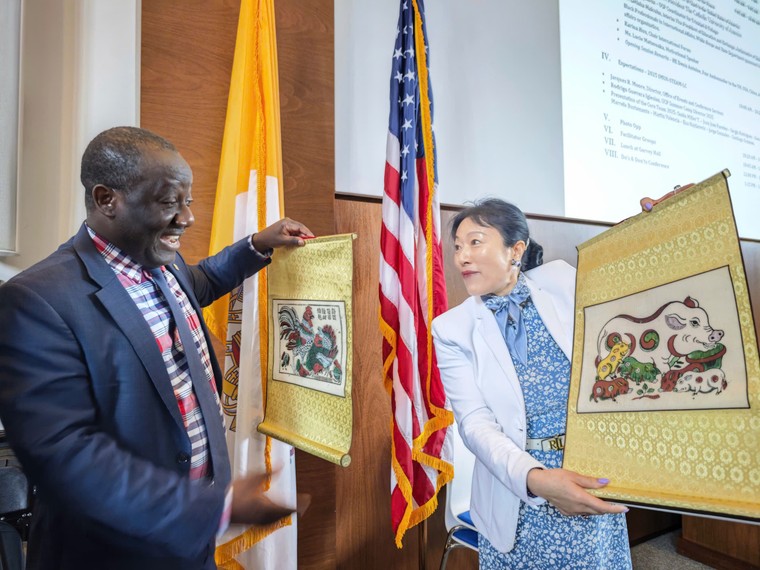 Việt Nam ghi dấu ấn văn hóa tại Trại hè IMUN 2025 của Trung tâm UNESCO Vì Hòa bình tại Washington ảnh 5