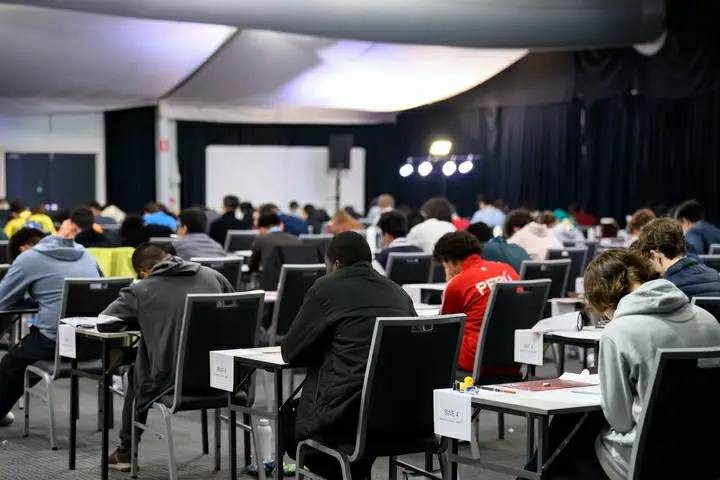 AI và đội tuyển Việt Nam tỏa sáng tại Kỳ Thi Toán Quốc Tế IMO 2025 ảnh 2