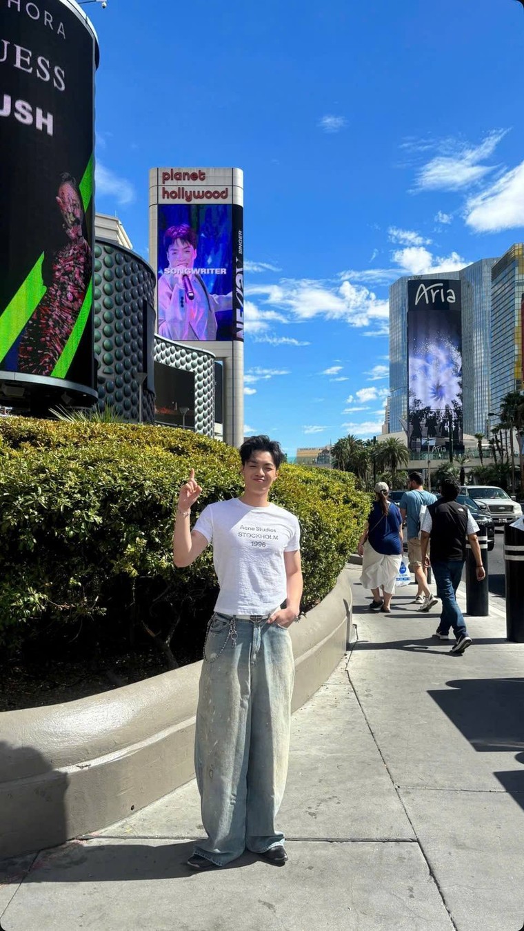 Anh Trai “Say Hi” thắp sáng Las Vegas: Giấc mộng đêm hè tại Kinh đô giải trí ảnh 7