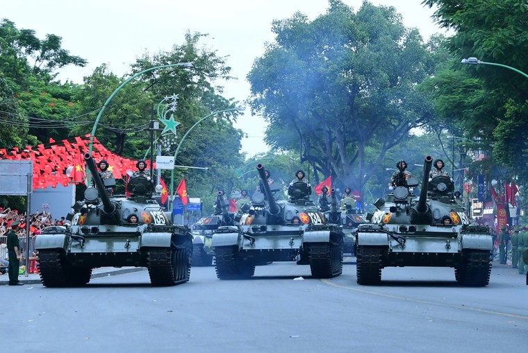 Chùm ảnh: Hà Nội sơ duyệt cấp Nhà nước kỷ niệm 80 năm Cách Mạng tháng Tám và Quốc Khánh 2/9 ảnh 2