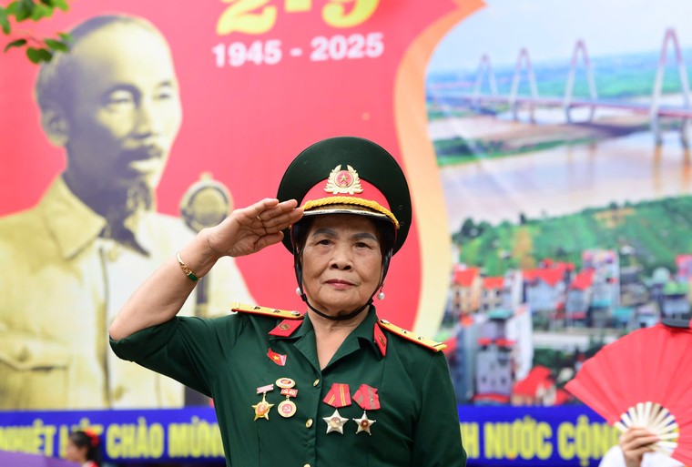 Chùm ảnh: Hà Nội sơ duyệt cấp Nhà nước kỷ niệm 80 năm Cách Mạng tháng Tám và Quốc Khánh 2/9 ảnh 11