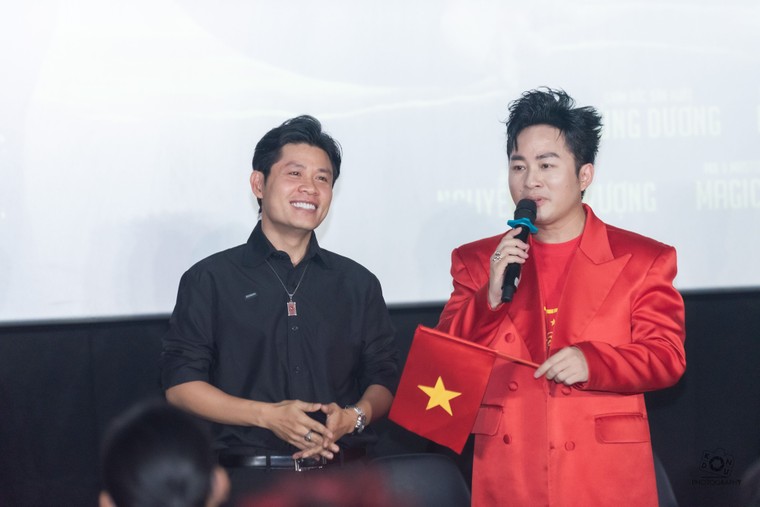 Ra mắt MV "Viết tiếp câu chuyện hòa bình" của Nguyễn Văn Chung và Tùng Dương ảnh 7