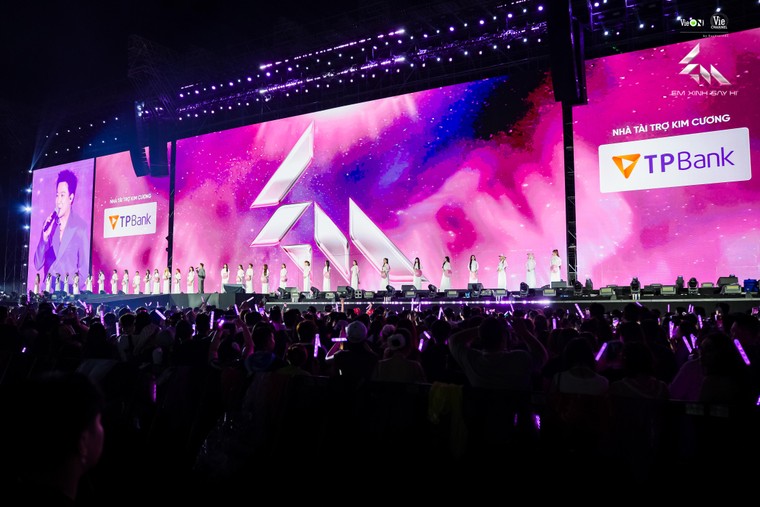 Em Xinh “Say Hi" Concert đêm 2 chính thức được công bố, khán giả Thủ đô chuẩn bị sẵn sàng đón 30 Em Xinh vào ngày 11/10 ảnh 6