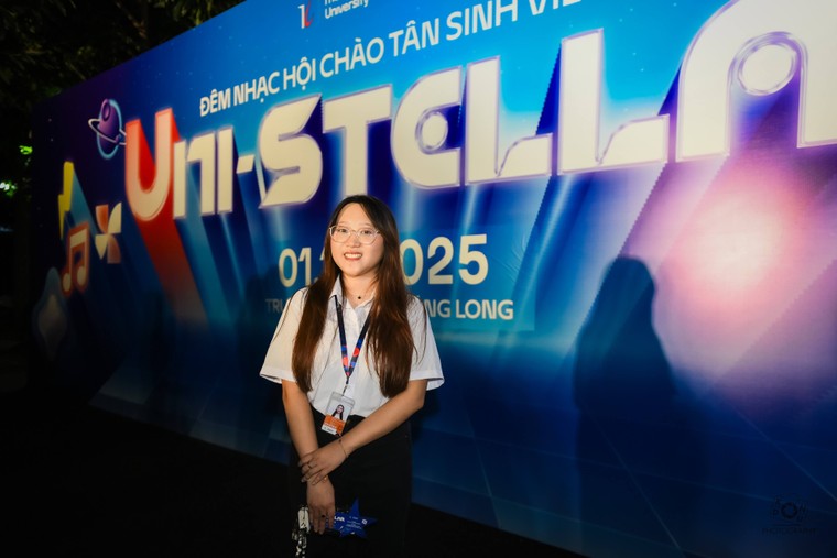 Sức trẻ Đại học Thăng Long “đốt cháy” Quảng trường Tri thức: Uni-Stellar K38 rực rỡ sau bão Bualoi ảnh 10