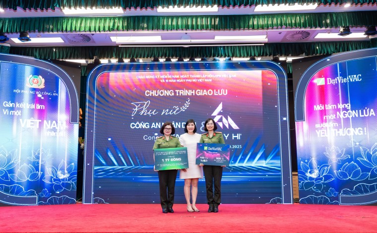 DatVietVAC và các nghệ sĩ Vũ Trụ “Say Hi” ủng hộ 1 tỷ đồng cùng Hội Phụ nữ Bộ Công an hỗ trợ khắc phục hậu quả bão lũ ảnh 3