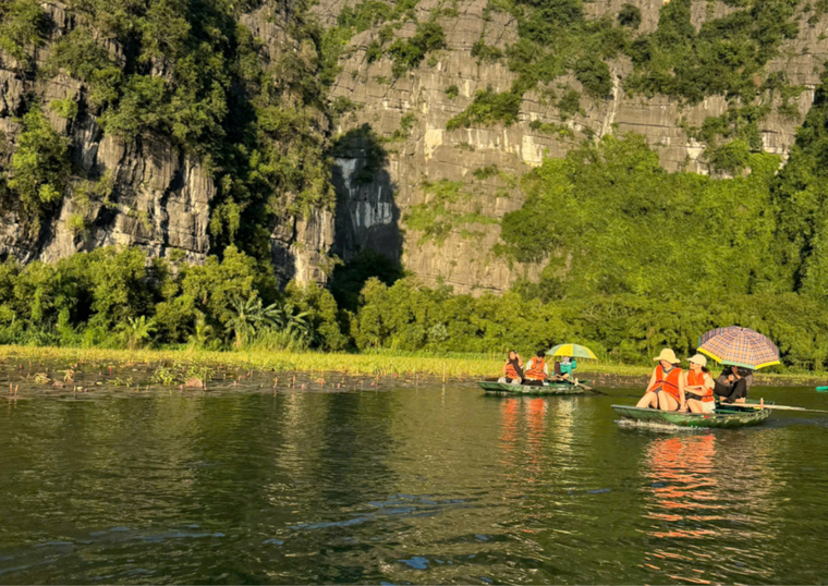 Tam Cốc - Bích Động: Vẻ đẹp sinh thái giữa miền “tiên cảnh” ảnh 1