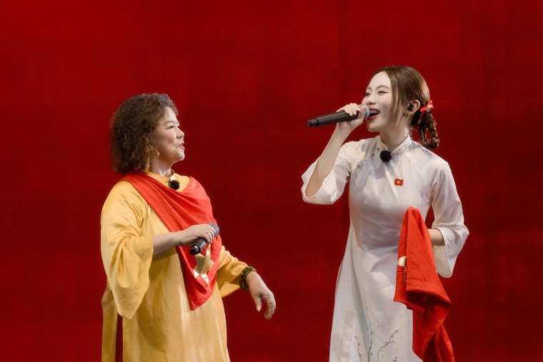 "Hành trình Tự hào Việt Nam" của DTAP được Trung ương Đoàn TNCS Hồ Chí Minh trao Bằng khen ảnh 4