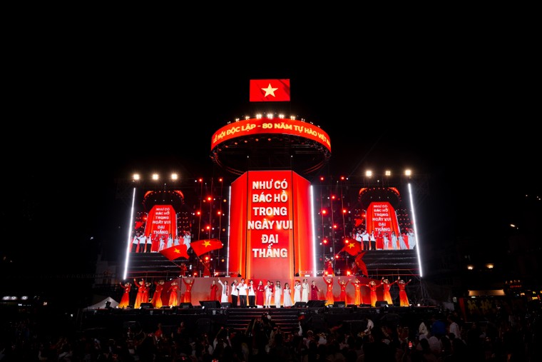 "Hành trình Tự hào Việt Nam" của DTAP được Trung ương Đoàn TNCS Hồ Chí Minh trao Bằng khen ảnh 13