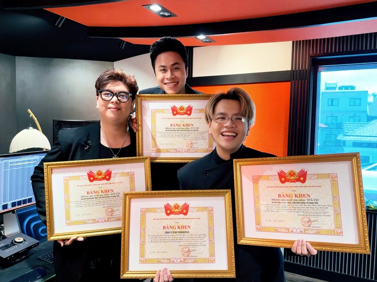 "Hành trình Tự hào Việt Nam" của DTAP được Trung ương Đoàn TNCS Hồ Chí Minh trao Bằng khen ảnh 16