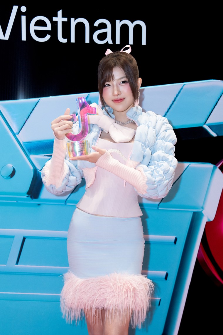 DatVietVAC được vinh danh tại TikTok Awards Việt Nam 2025 ảnh 3