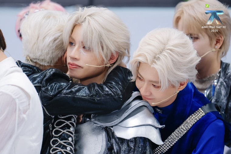 Anh Trai “Say Hi” 2025 Tập 5: Lần đầu tiên trong Vũ Trụ “Say Hi”, không có bất kỳ Anh Trai nào bị loại ảnh 11